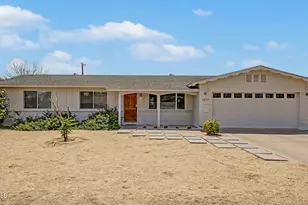 2839 E Shangri La Rd, Phoenix, AZ 85028 - Photo 1