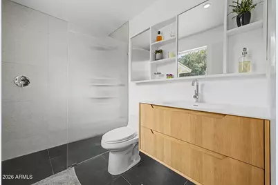 2839 E Shangri La Road, Phoenix, AZ 85028 - Photo 15