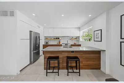 2839 E Shangri La Road, Phoenix, AZ 85028 - Photo 9