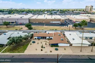 2542 N 46th St, Phoenix, AZ 85008 - Photo 13