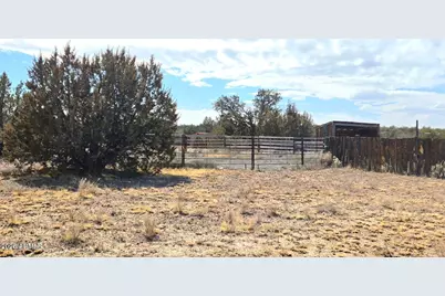 8495 W Antelope Run Road, Ash Fork, AZ 86320 - Photo 31