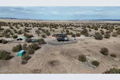 8495 W Antelope Run Road, Ash Fork, AZ 86320 - Photo 41