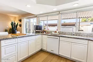 8337 E Vista Dr, Scottsdale, AZ 85250 - Photo 9