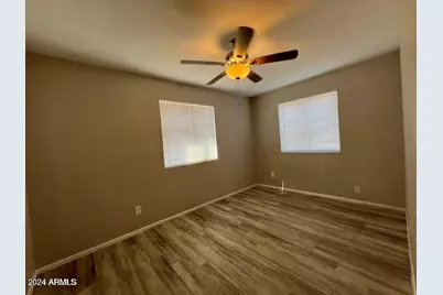 10641 N 15th Avenue #Apt B, Phoenix, AZ 85029 - Photo 11