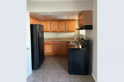 10641 N 15th Avenue #Apt B, Phoenix, AZ 85029 - Photo 5