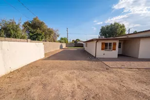 2722 E Nisbet Rd, Phoenix, AZ 85032 - Photo 25