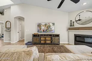18236 N 85th Dr, Peoria, AZ 85382 - Photo 5