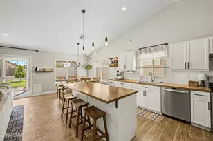 18236 N 85th Dr, Peoria, AZ 85382 - Photo 9