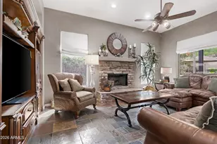 2107 E Beautiful Ln, Phoenix, AZ 85042 - Photo 9