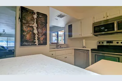 5124 N 31st Place #Unit 517, Phoenix, AZ 85016 - Photo 39