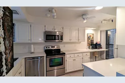 5124 N 31st Place #517, Phoenix, AZ 85016 - Photo 9