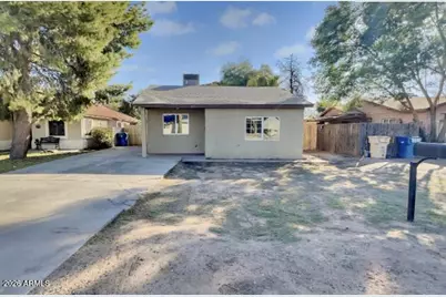 811 E Edison Avenue, Buckeye, AZ 85326 - Photo 1