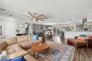 3027 E Yucca St, Phoenix, AZ 85028 - Photo 11