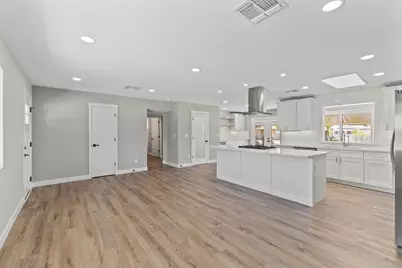 10423 W Monterosa Drive, Sun City, AZ 85351 - Photo 11