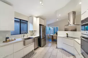 15831 N 50th St, Scottsdale, AZ 85254 - Photo 9