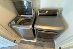 2837 E Dunbar Dr, Phoenix, AZ 85042 - Photo 11