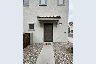 2837 E Dunbar Drive, Phoenix, AZ 85042 - Photo 1