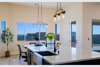19 E Desert Hills Drive, Phoenix, AZ 85086 - Photo 3