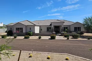 19 E Desert Hills Dr, Phoenix, AZ 85086 - Photo 73