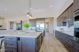 19 E Desert Hills Dr, Phoenix, AZ 85086 - Photo 5