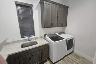 19 E Desert Hills Dr, Phoenix, AZ 85086 - Photo 45