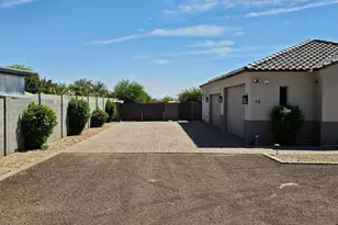 19 E Desert Hills Dr, Phoenix, AZ 85086 - Photo 69