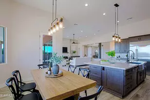 19 E Desert Hills Dr, Phoenix, AZ 85086 - Photo 23