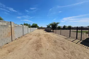 19 E Desert Hills Dr, Phoenix, AZ 85086 - Photo 91