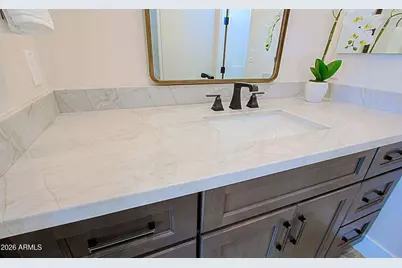 19 E Desert Hills Drive, Phoenix, AZ 85086 - Photo 35