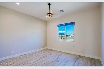 19 E Desert Hills Drive, Phoenix, AZ 85086 - Photo 33