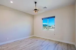 19 E Desert Hills Dr, Phoenix, AZ 85086 - Photo 33