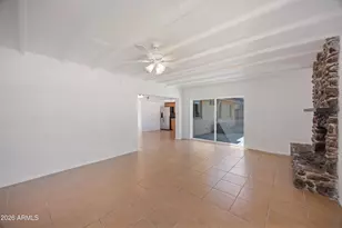 1826 W Behrend Dr, Phoenix, AZ 85027 - Photo 9