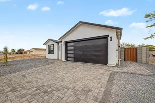 8569 W Swansea Dr, Arizona City, AZ 85123 - Photo 3