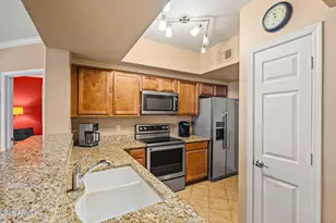 15095 N Thompson Peak Pkwy, Scottsdale, AZ 85260 - Photo 9