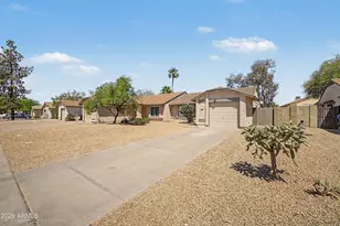 1946 E Grandview Dr, Phoenix, AZ 85022 - Photo 3
