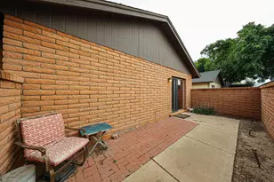 102 W Concorda Dr, Tempe, AZ 85282 - Photo 21