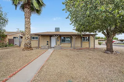 8221 N 29th Drive, Phoenix, AZ 85051 - Photo 1