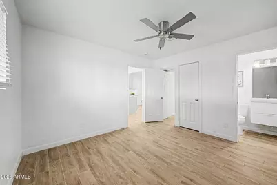 8221 N 29th Drive, Phoenix, AZ 85051 - Photo 15