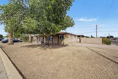 8221 N 29th Drive, Phoenix, AZ 85051 - Photo 3