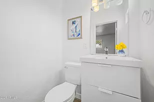 8221 N 29th Dr, Phoenix, AZ 85051 - Photo 17