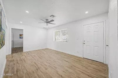 8221 N 29th Drive, Phoenix, AZ 85051 - Photo 5