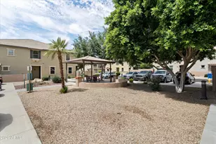 8131 W Lynwood St, Phoenix, AZ 85043 - Photo 31