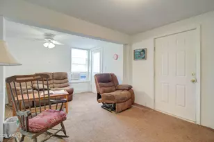 5649 S Miami Gardens Dr, Miami, AZ 85539 - Photo 9
