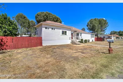 5649 S Miami Gardens Drive, Miami, AZ 85539 - Photo 3