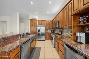 11477 S Coolwater Dr, Goodyear, AZ 85338 - Photo 9