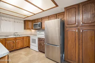 6238 W Elm St, Phoenix, AZ 85033 - Photo 9