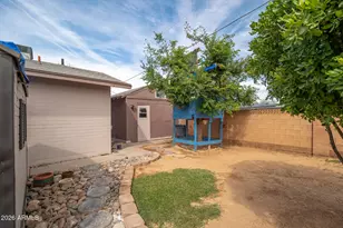 6238 W Elm St, Phoenix, AZ 85033 - Photo 37
