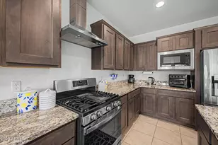 821 E Silver Fox Way, Phoenix, AZ 85048 - Photo 11