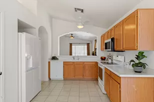 18035 N 13th St, Phoenix, AZ 85022 - Photo 9