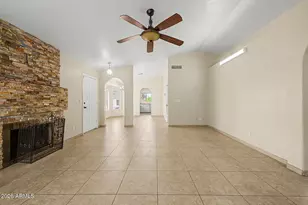 9201 N 70th Dr, Peoria, AZ 85345 - Photo 9